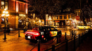 फर्रुखाबाद: सड़क हादसे में युवक की हालत गंभीर